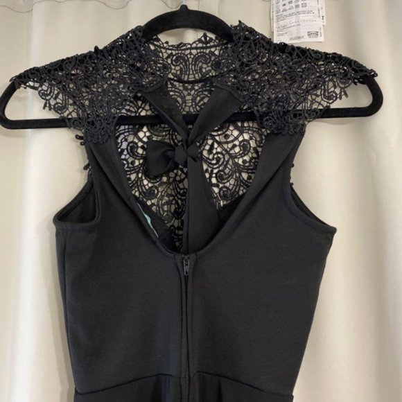 Black Lace Dress - Picture 5 of 10